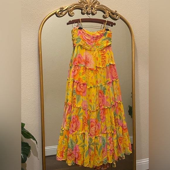 FARM Rio Macaw Bloom Gold and Pink Ruffled Tiered Maxi Dress Size M - Picture 8 of 16